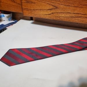 Silk tie